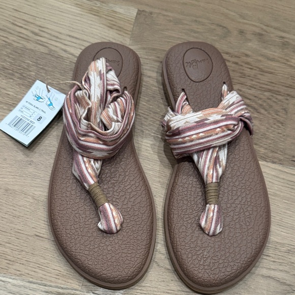 Sanuk Shoes - Sanuk Women's Brown Sandals with Patterned Straps size 8 NWT